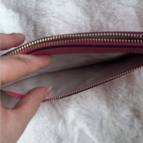 Kate Spade Wristlet - Picture 4 of 4